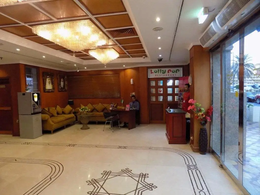 Kings Park Hotel 4