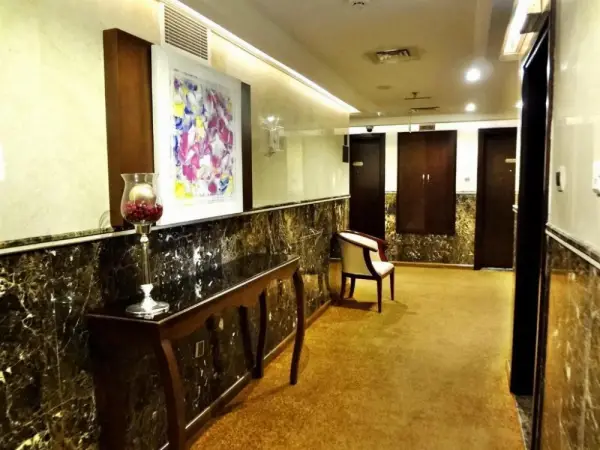 Kings Park Hotel 5