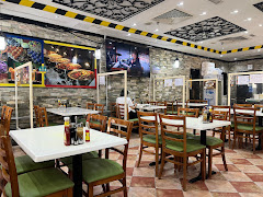 Fast Food near Kings Park Hotel